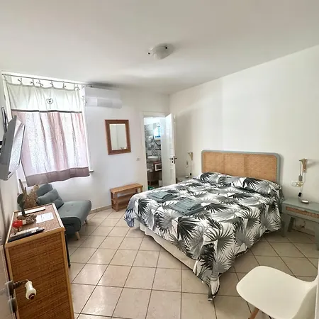 B&B Santa Maria Di Leuca Alojamento de Acomodação e Pequeno-almoço 3*